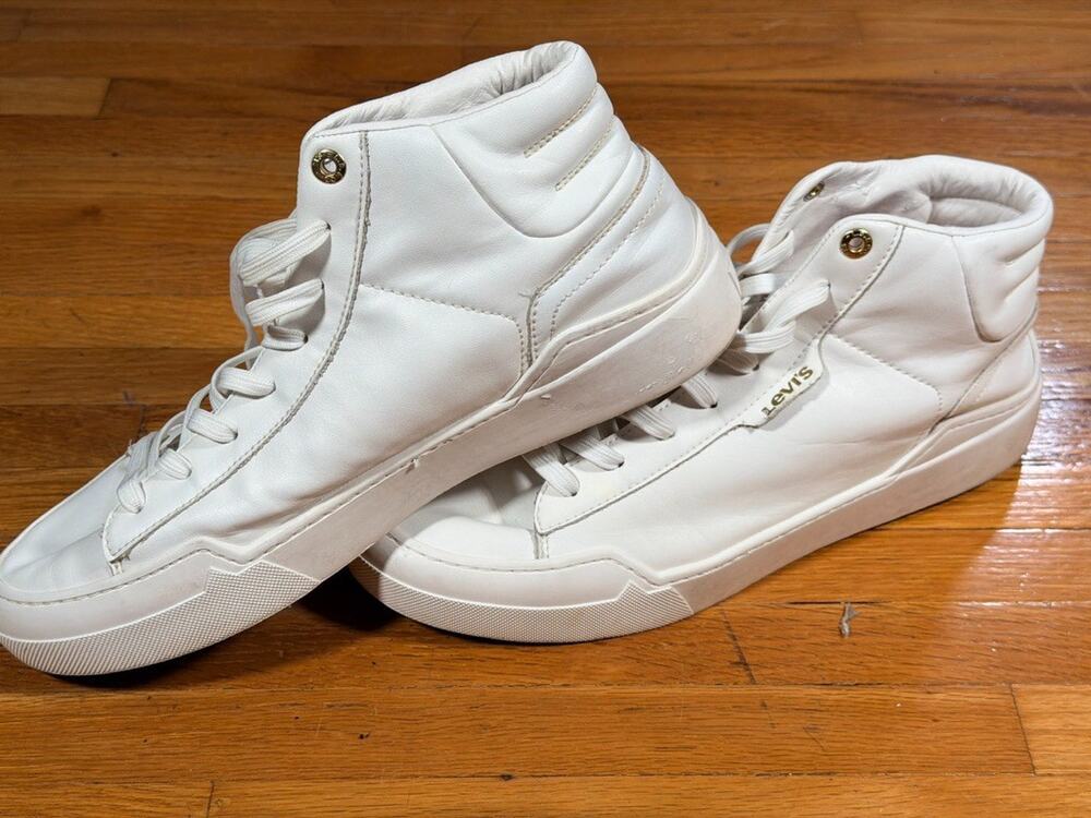 Levi’s White Leather High Top Sneakers Men’s Size 10 Gold-Tone Details